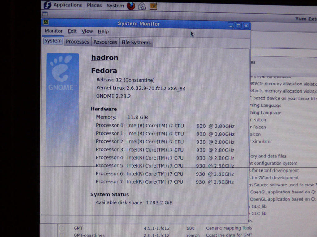 Fedora 12 system monitor window showing 8 processors and 12 GiB of memory